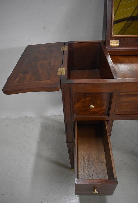 Dresser Louis XVI For Men In Mahogany 18th Century photo vintage