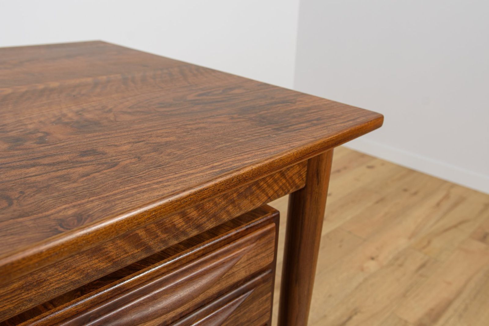 3002.0 Mid Century Walnut Freestanding Desk From Rosengren Hansen, Denmark, 1960s photo