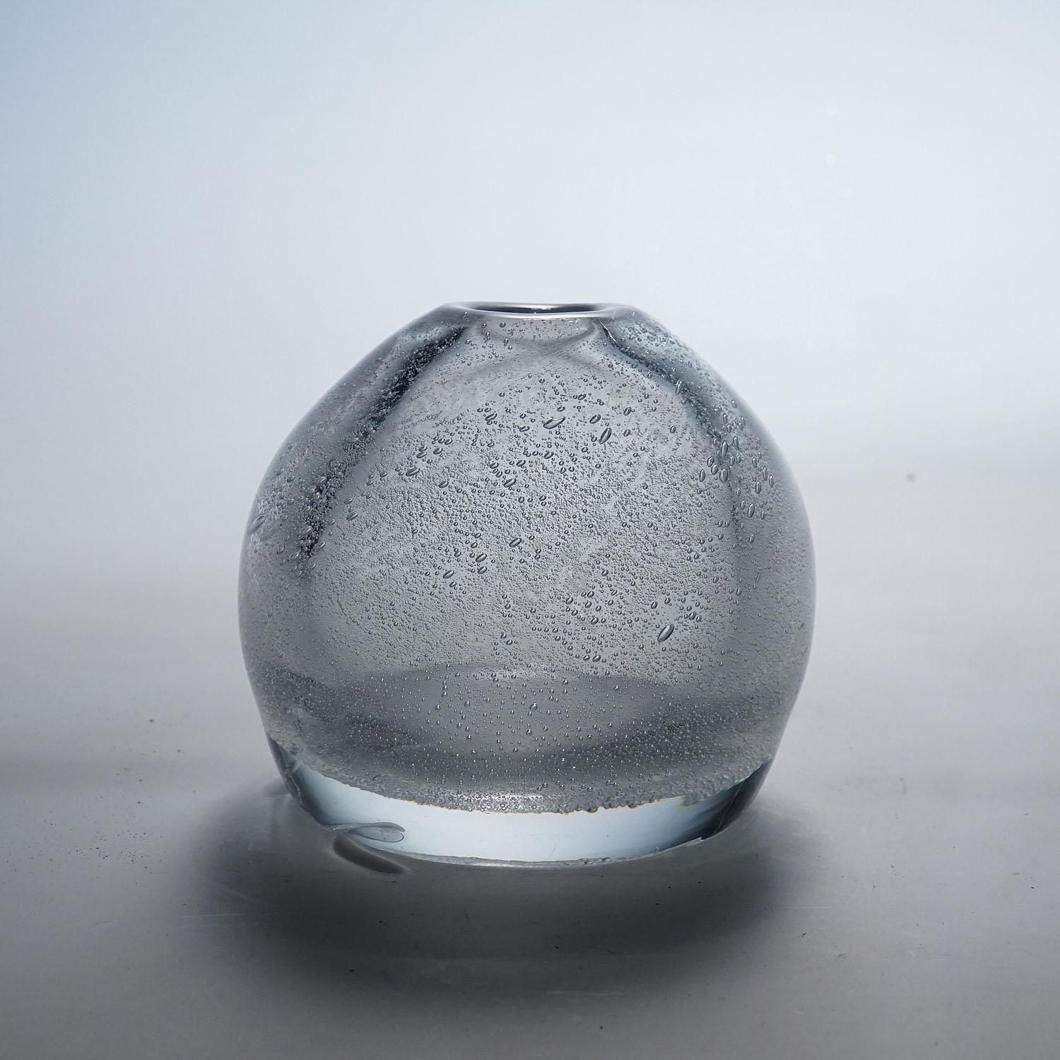 Art Glass Vase With Sodium Bubbles Tapio Wirkkala For Iittala 1940s photo furniture