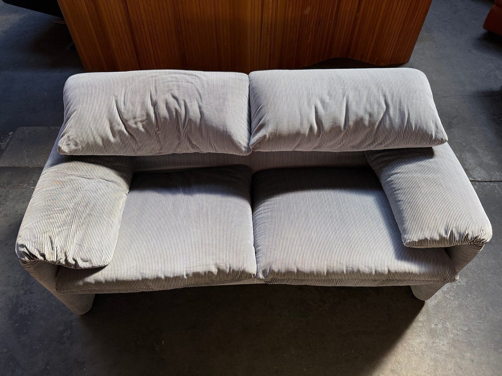 Maralunga 2 Seater Sofa By Vico Magistretti For Cassina, 1970s photo for sale