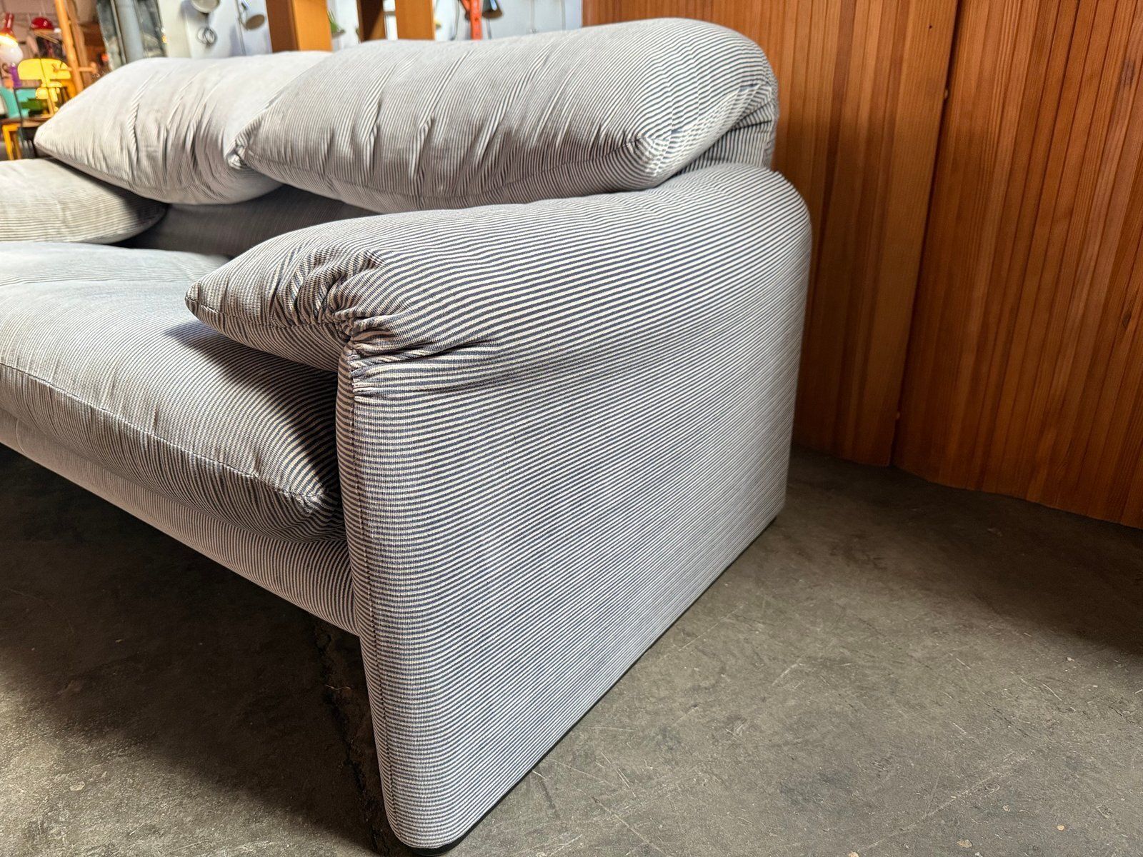 Maralunga 2 Seater Sofa By Vico Magistretti For Cassina, 1970s photo 3044.0