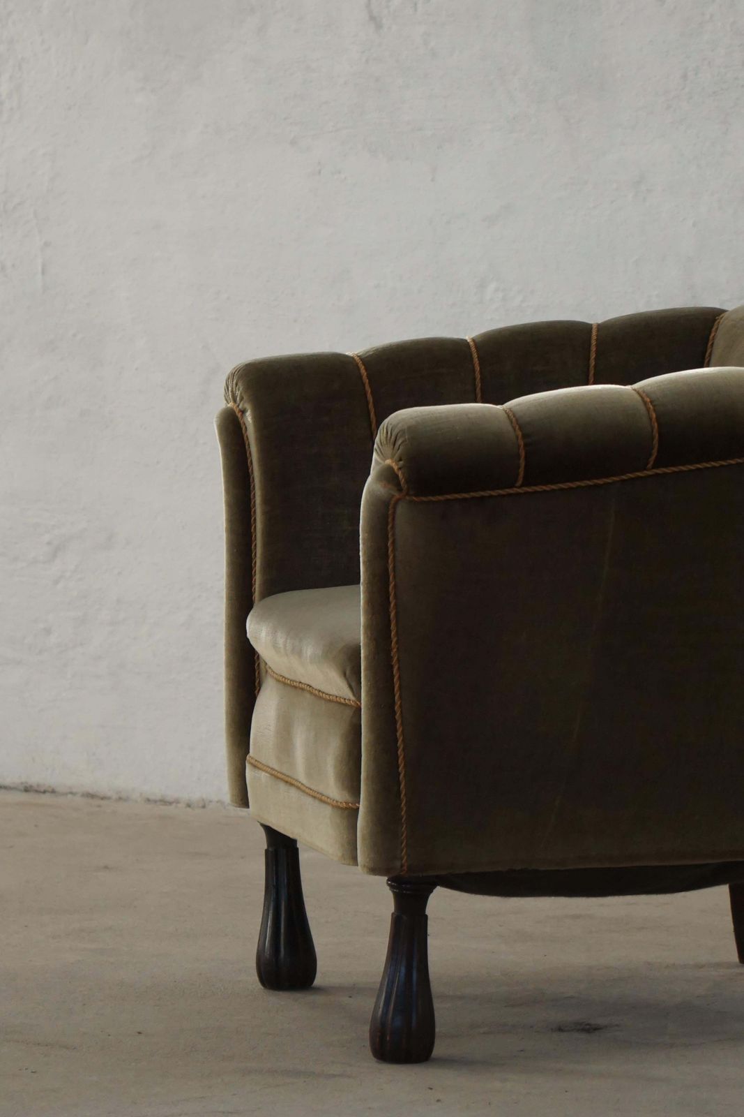 Mid 20th Century, Pair Of Danish Shell Lounge Chairs In Green Velvet, 1940s photo 3278.0
