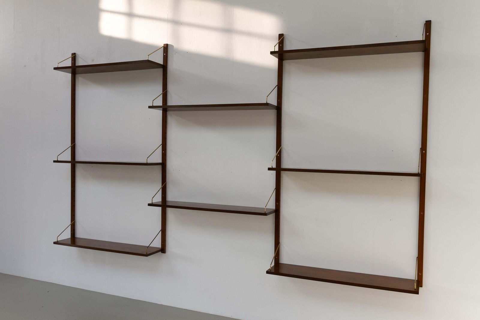 1422.0 Danish Walnut Shelving System Royal By Poul Cadovius For Cado, 1950s. photo