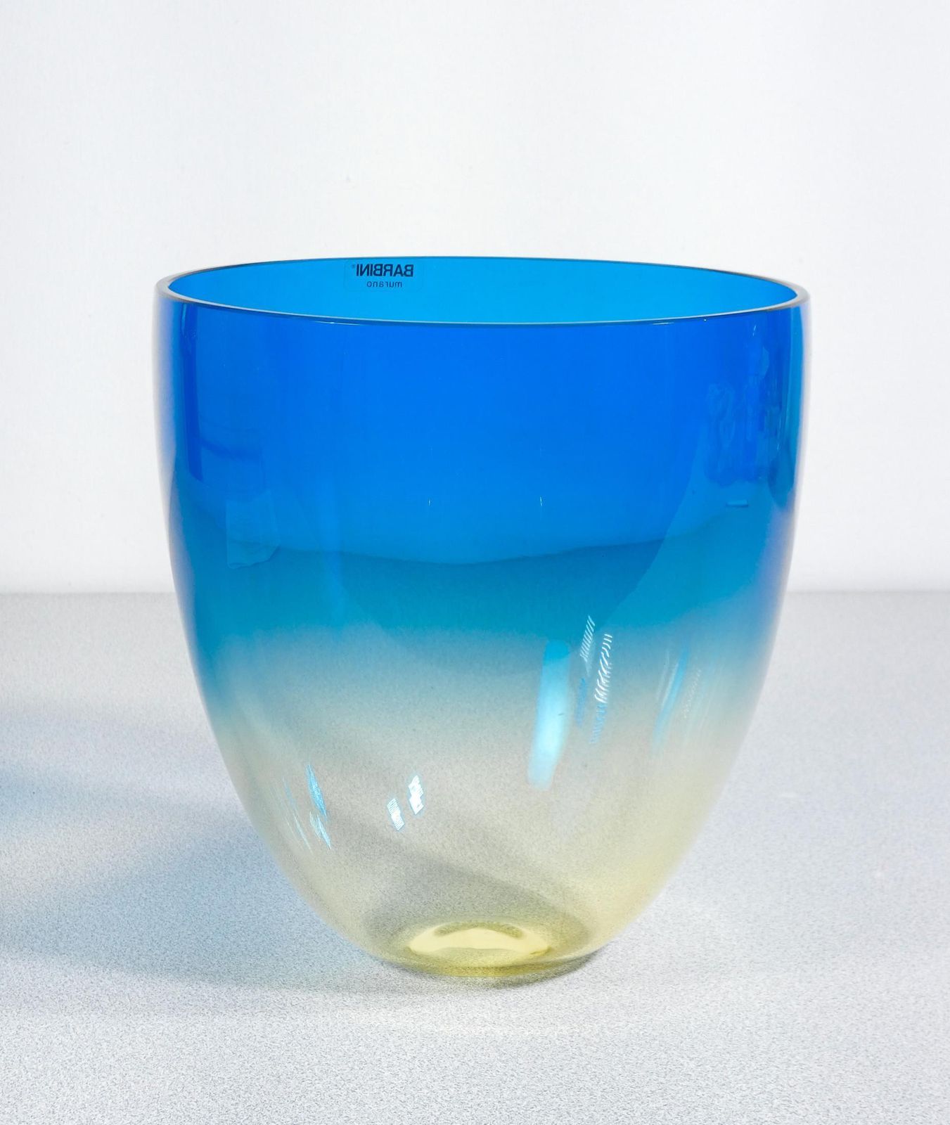 Pair Of Blown Sonorous Glass Vases, Design Alfredo Barbini. Murano, 70s photo vinterior