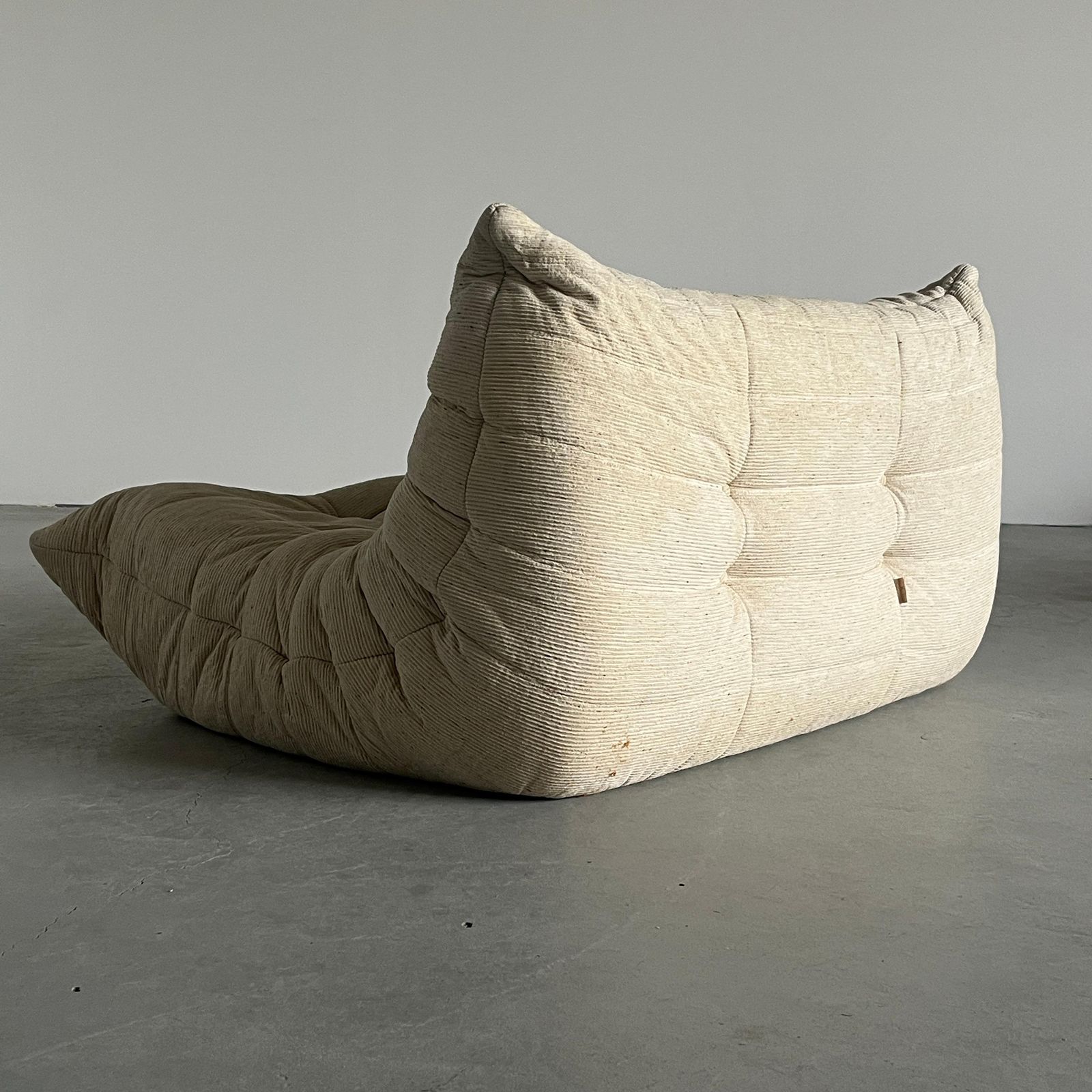 Vintage ‘Togo’ Two Seater Sofa By Michel Ducaroy In Off White Fabric, 70s France photo for sale