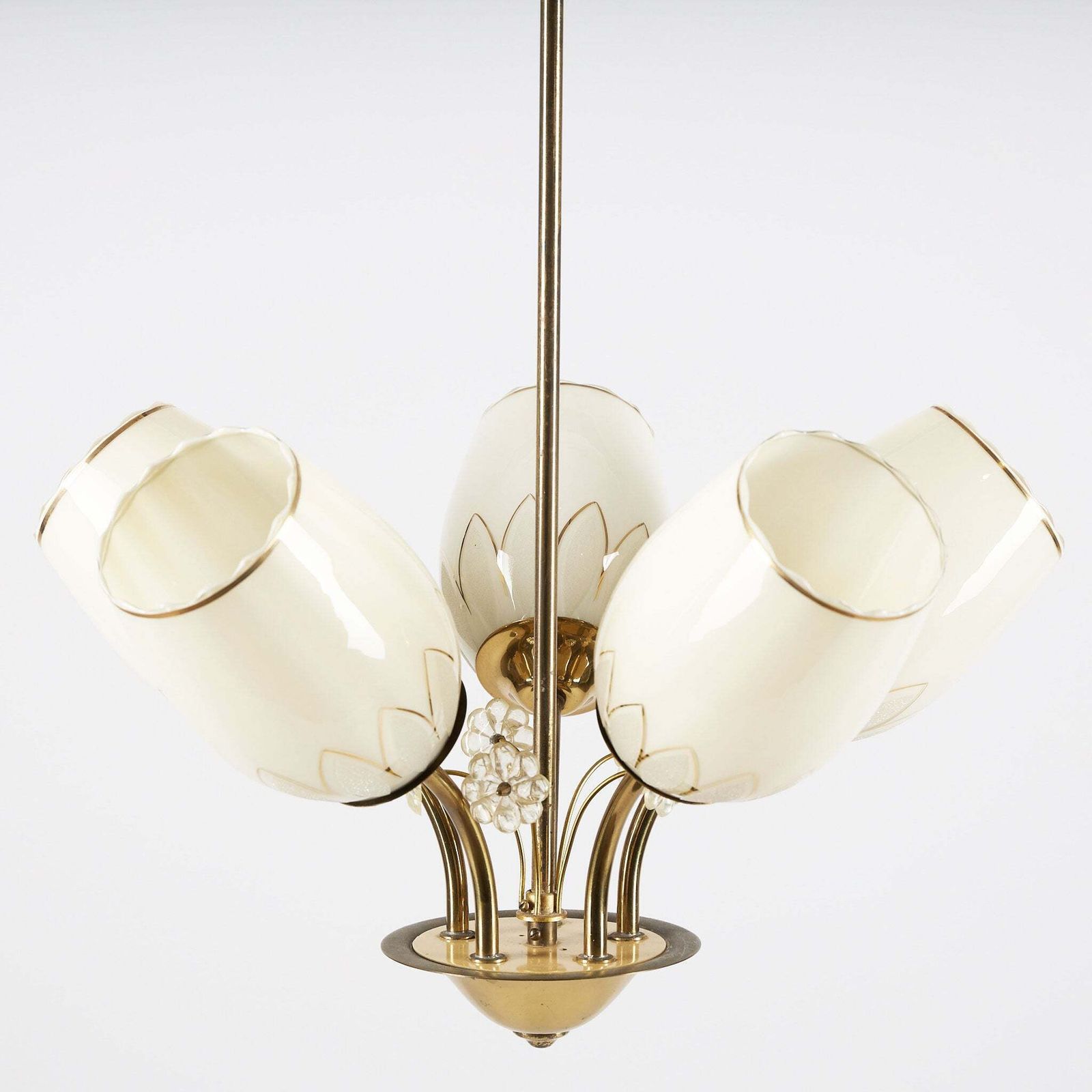 Itsu 5 Glass Shades Chandelier photo furniture