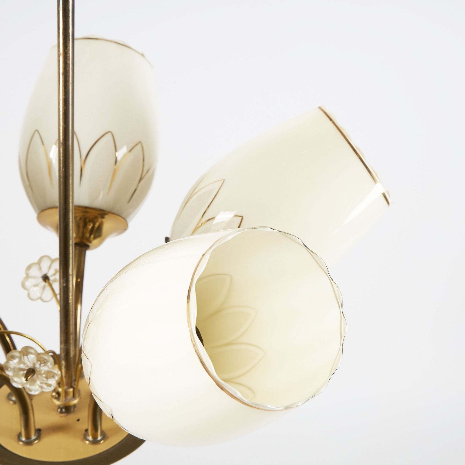 Itsu 5 Glass Shades Chandelier photo Lighting