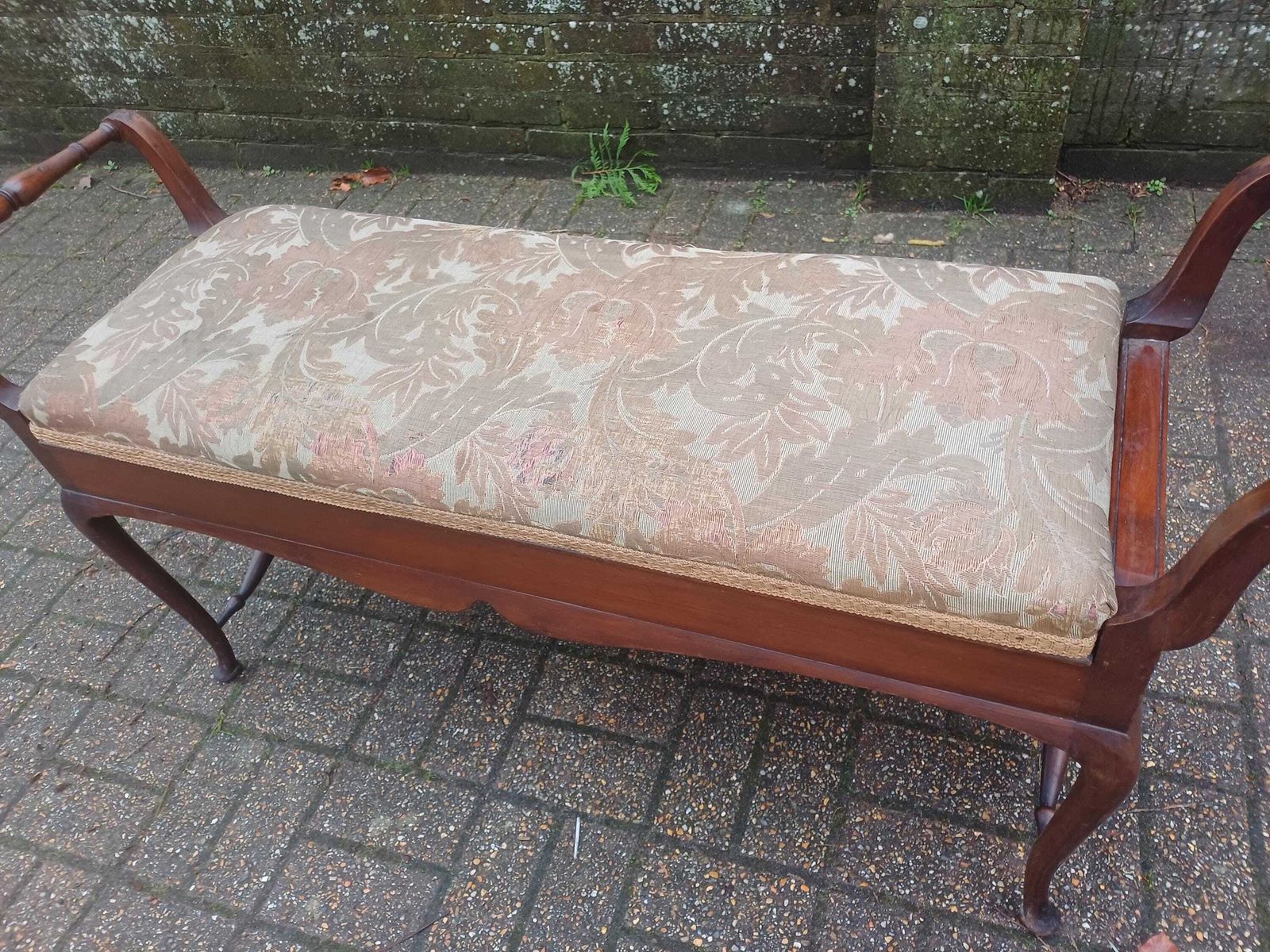 photo vintage Antique Mahogany Piano Stool / Window Seat Bench With Storage Lid By W J Mansell London – Original Damask Upholstery