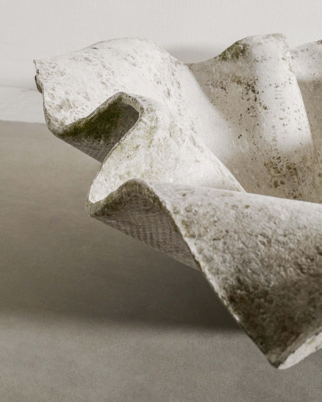 Large Swiss Mid Century Handkerchief Concrete Planter By Willy Guhl For Eternite Ag, 1950s photo 1250.0