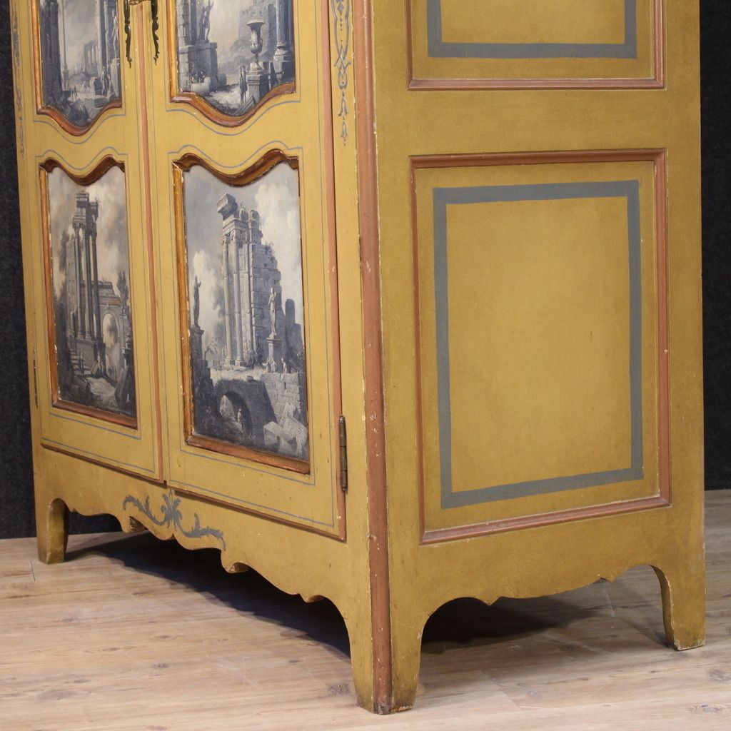 Small Lacquered, Gilded And Painted Piedmontese Wardrobe From The 20th Century photo vinterior