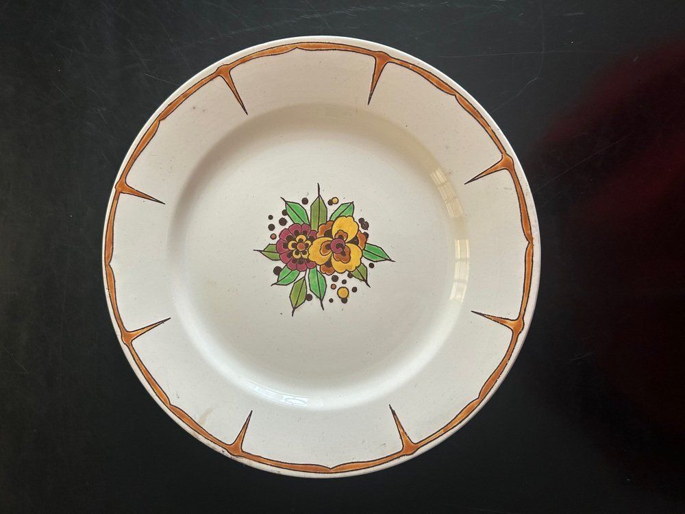 Art Deco Dishes And Plates From Boch Fréres La Louviére, 1920s, Set Of 8 photo vinterior