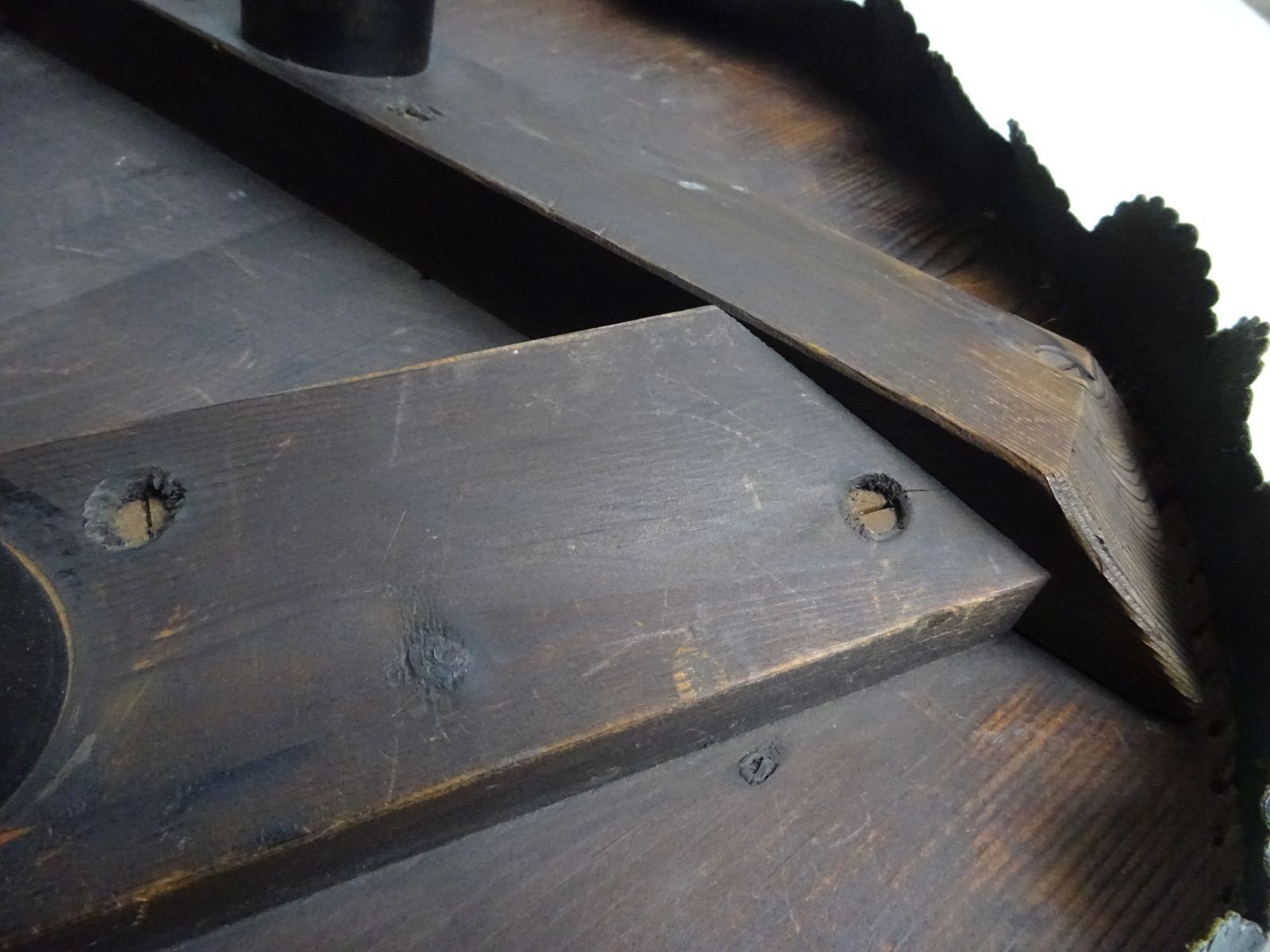 photo vintage Victorian Ebonised Baize Top Bobbin Gypsy Table