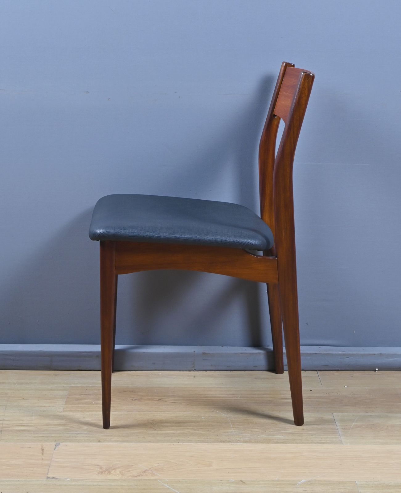 photo furniture Scandinavian Teak Office Chair – 1960
