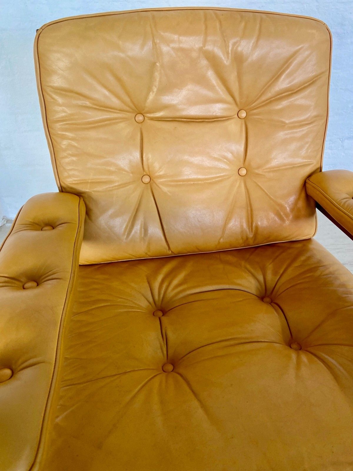 Vintage Mid Century Light Tan Leather Lounge Chair By Göte Möbler 1970,S photo Furniture