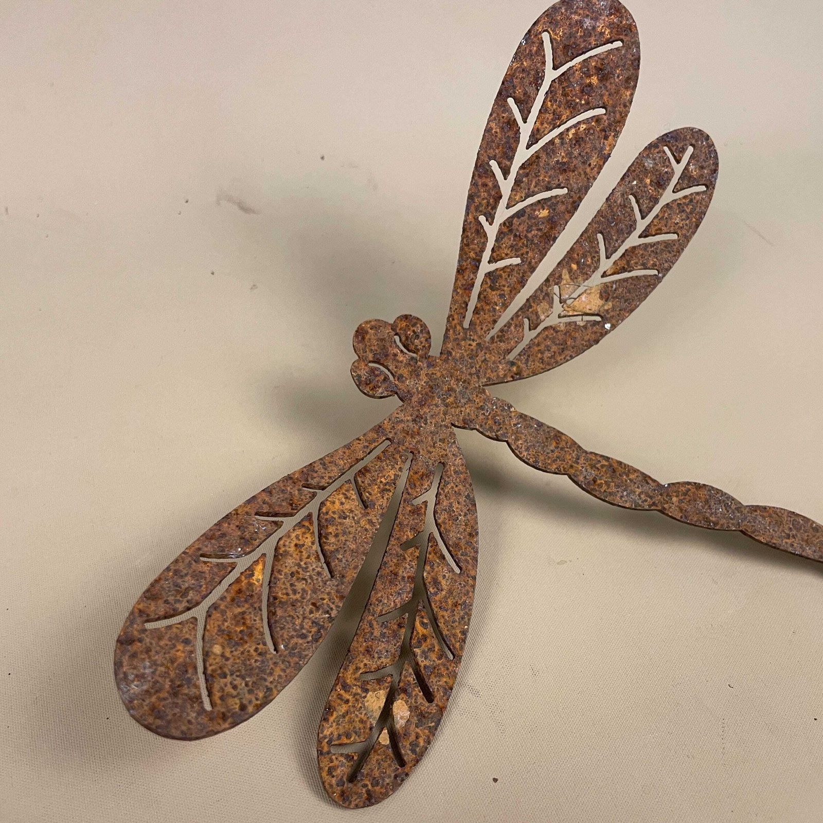 Rustic Metal Dragonfly Garden Decor Set Of 3 Weathered Outdoor Art Wall Sculpture Patio Yard Ornament Insect Summer photo Home Decor