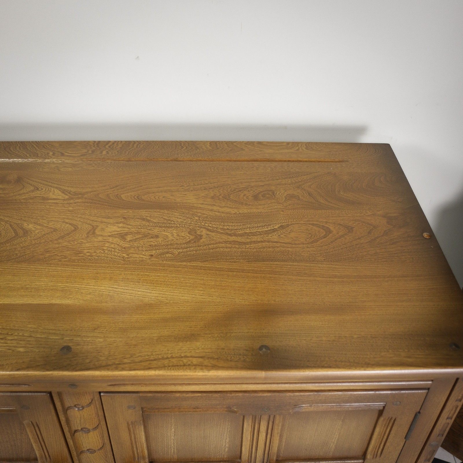 Ercol Elm Small Cabinet Sideboard Tv Unit In Golden Dawn photo buy