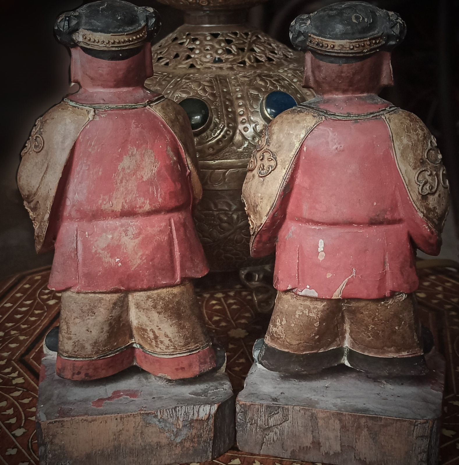 photo vinterior Pair Of Polychrome Gilt Gesso Painted Carved Statues Temple Deity