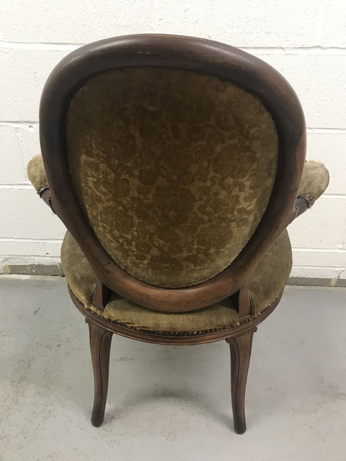 Early 19th Century English Salon Chair . photo furniture