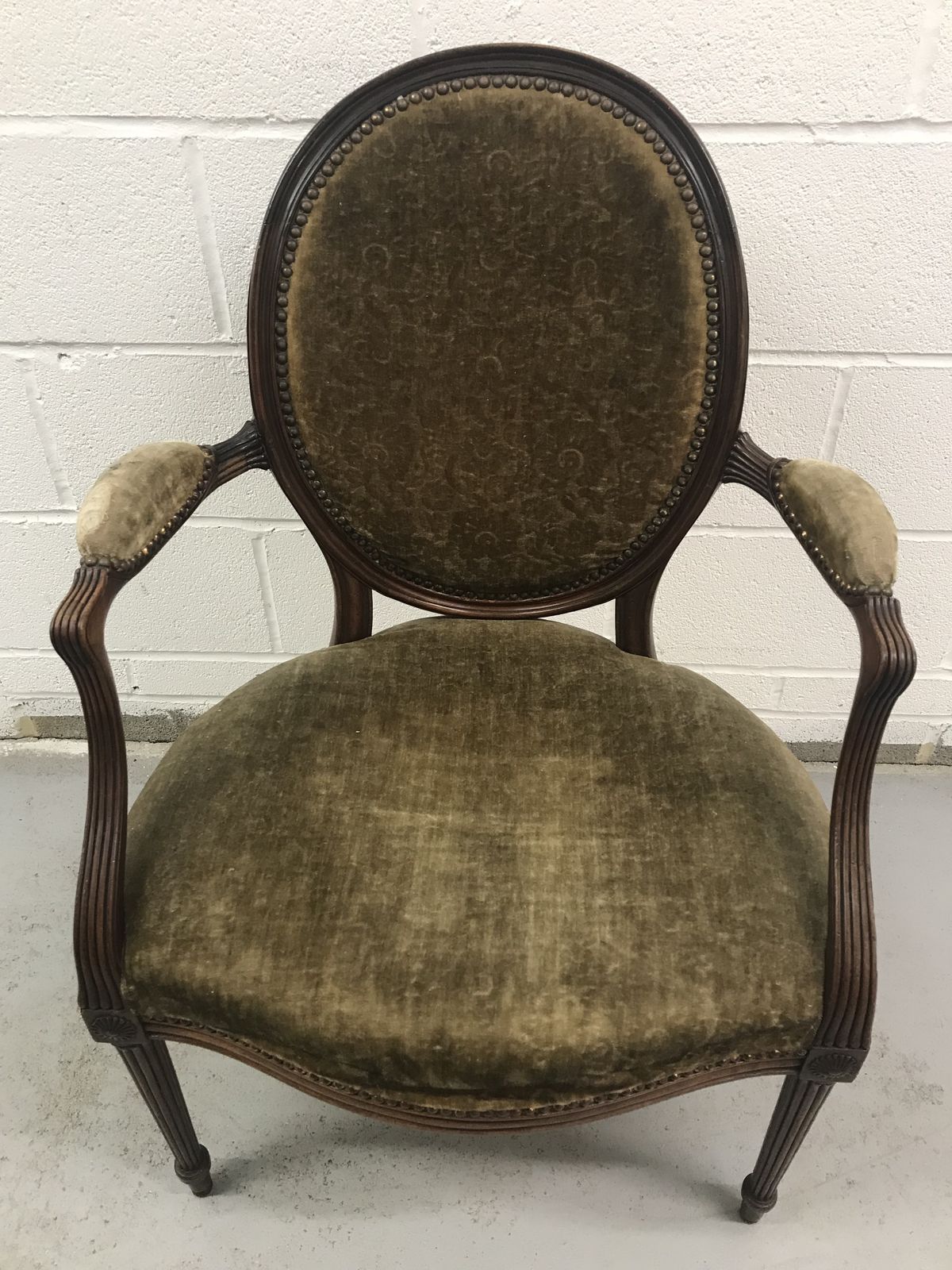 Early 19th Century English Salon Chair . photo 195.0