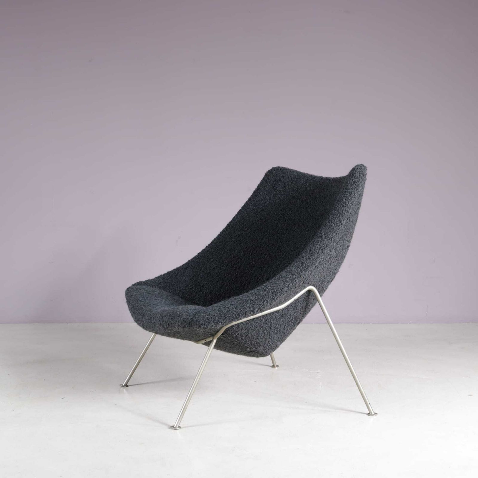 photo furniture 1950s Oyster Chair By Pierre Paulin For Artifort, Netherlands