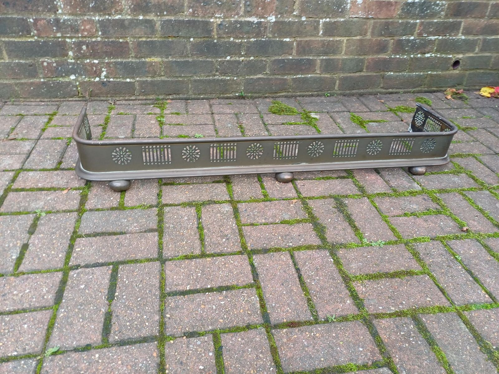 Antique Brass Fireplace Fender Bronze Finish Vintage Edwardian Pierced Metal Fire Surround Guard With Ball Feet C.1900 photo furniture