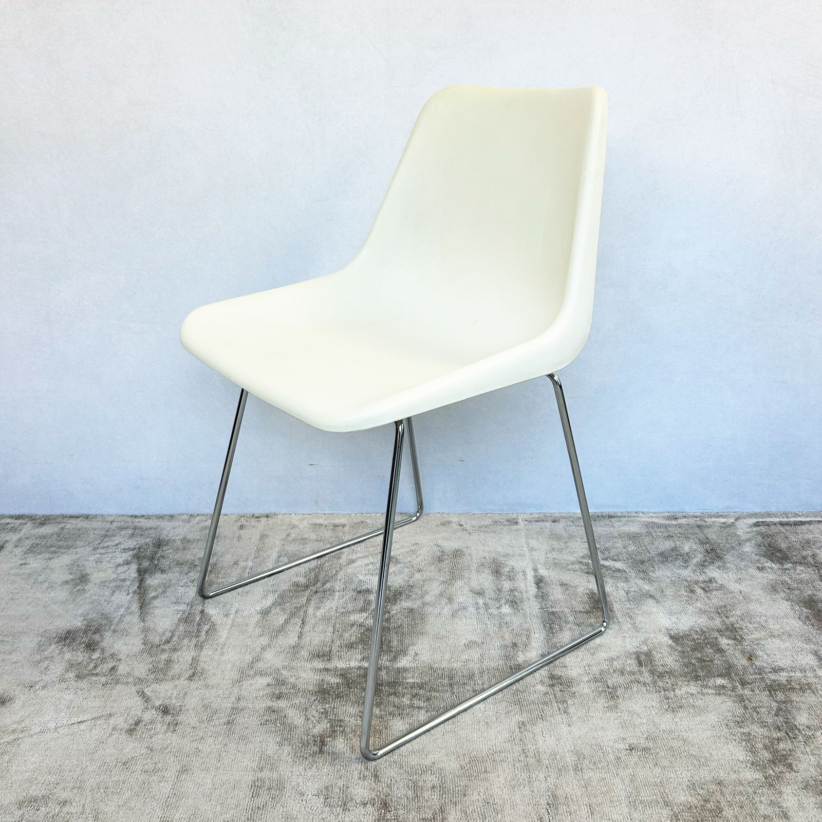 photo for sale Robin Day Polypropylene Chairs With Chrome Sled Bases For Hille (Set Of Six)