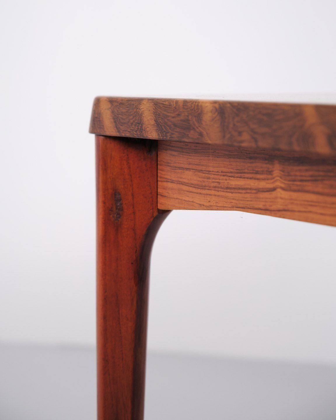 Sofa/Side Table   Rosewood   Henry Kjærnulf   Vejle Furniture Factory   1960s photo vinterior