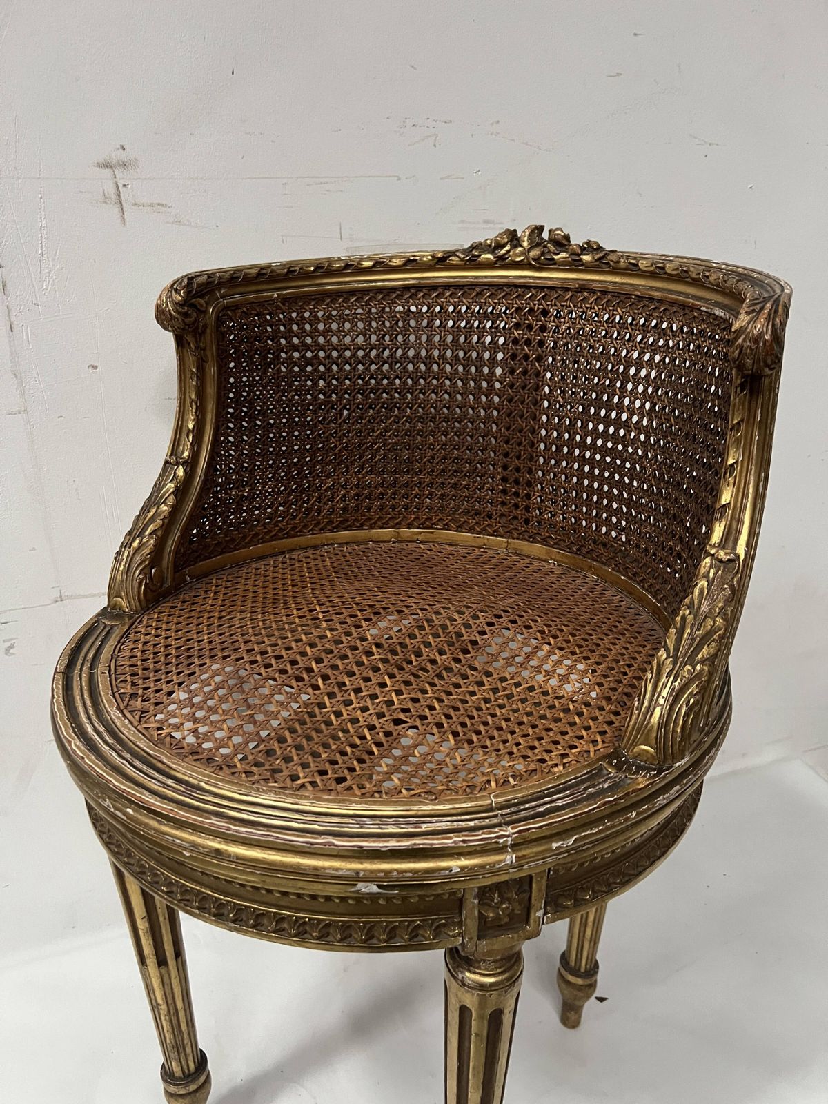 Louis XVI Style Armchair In Wood And Gilded Stucco, 20th Century. photo buy