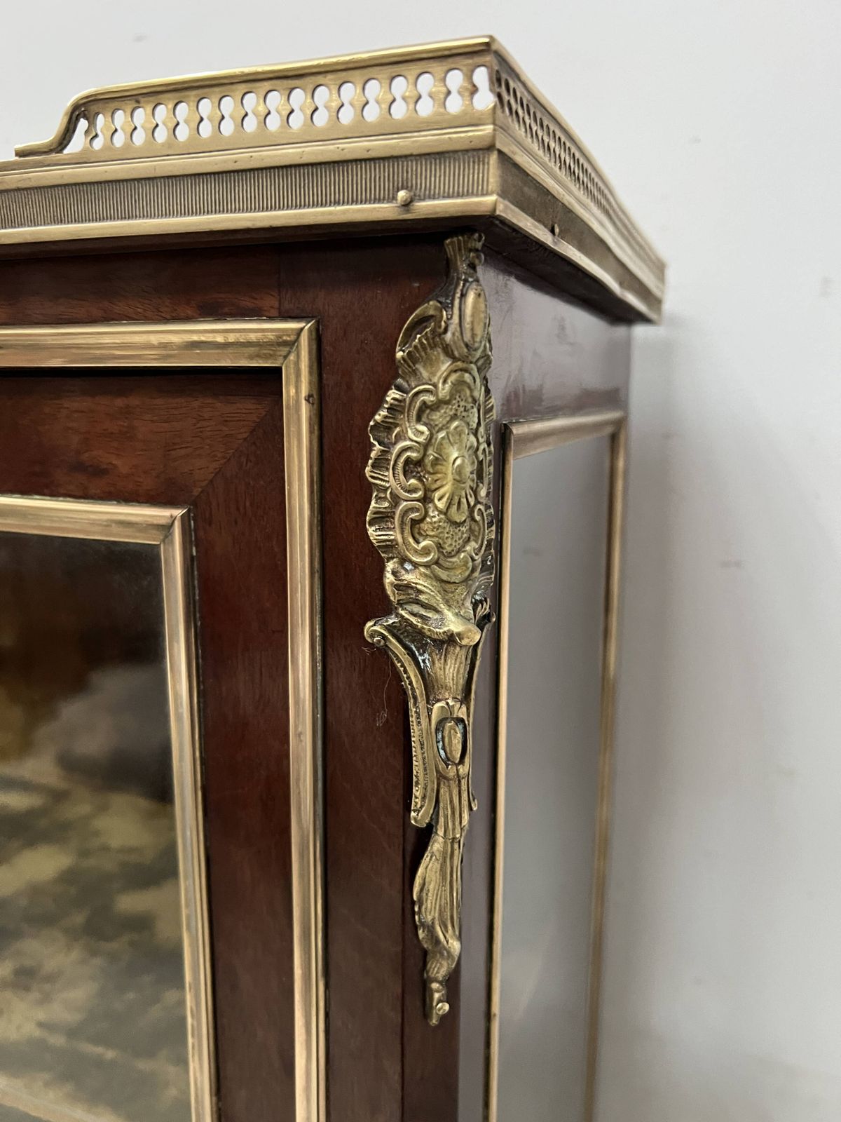 Louis XV Style Display Cabinet In Mahogany And Bronze, 19th Century. photo Furniture