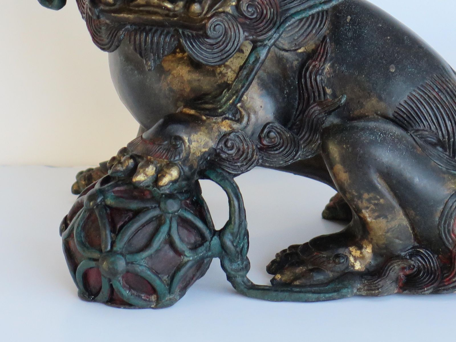 Antique Pair Large Chinese Bronze Foo Dogs Fine Detail Gilded & Enamelled, Qing 19th C photo vinterior