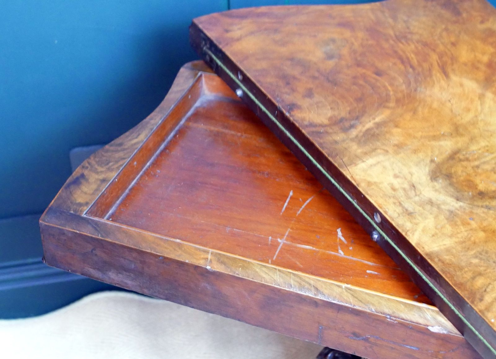 photo vinterior Victorian Serpentine Burr Walnut Console Hall Side Games Table