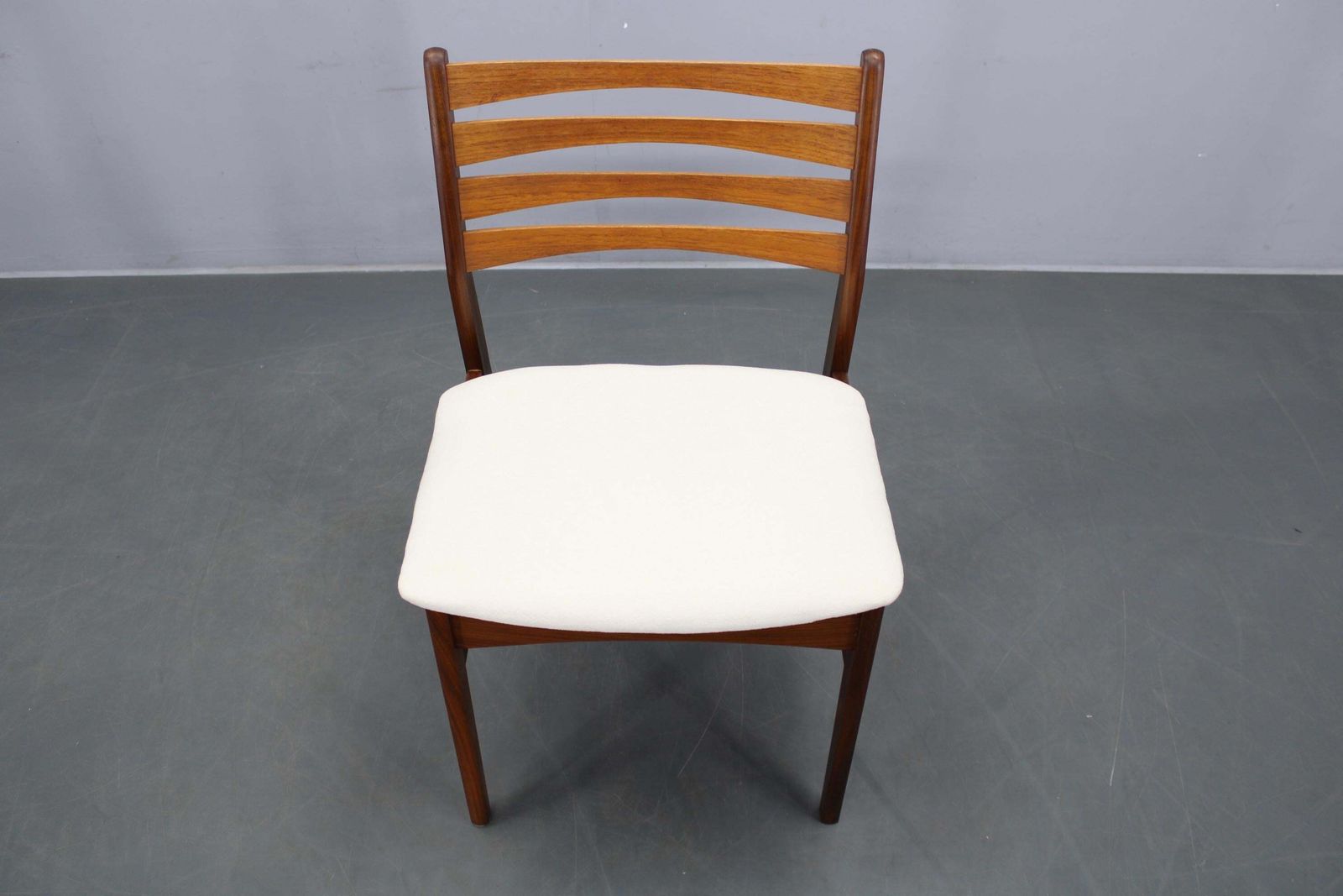 photo furniture Set Of Six Danish Mid Century Teak Dining Chairs, Denmark, 1960s