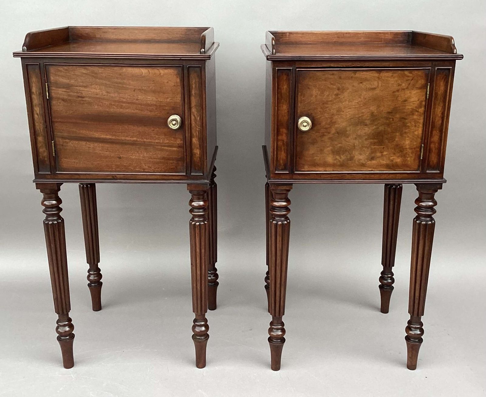 Good Regency Gillows Matched Pair Of Mahogany Bedside Cabinets / Cupboards photo Furniture
