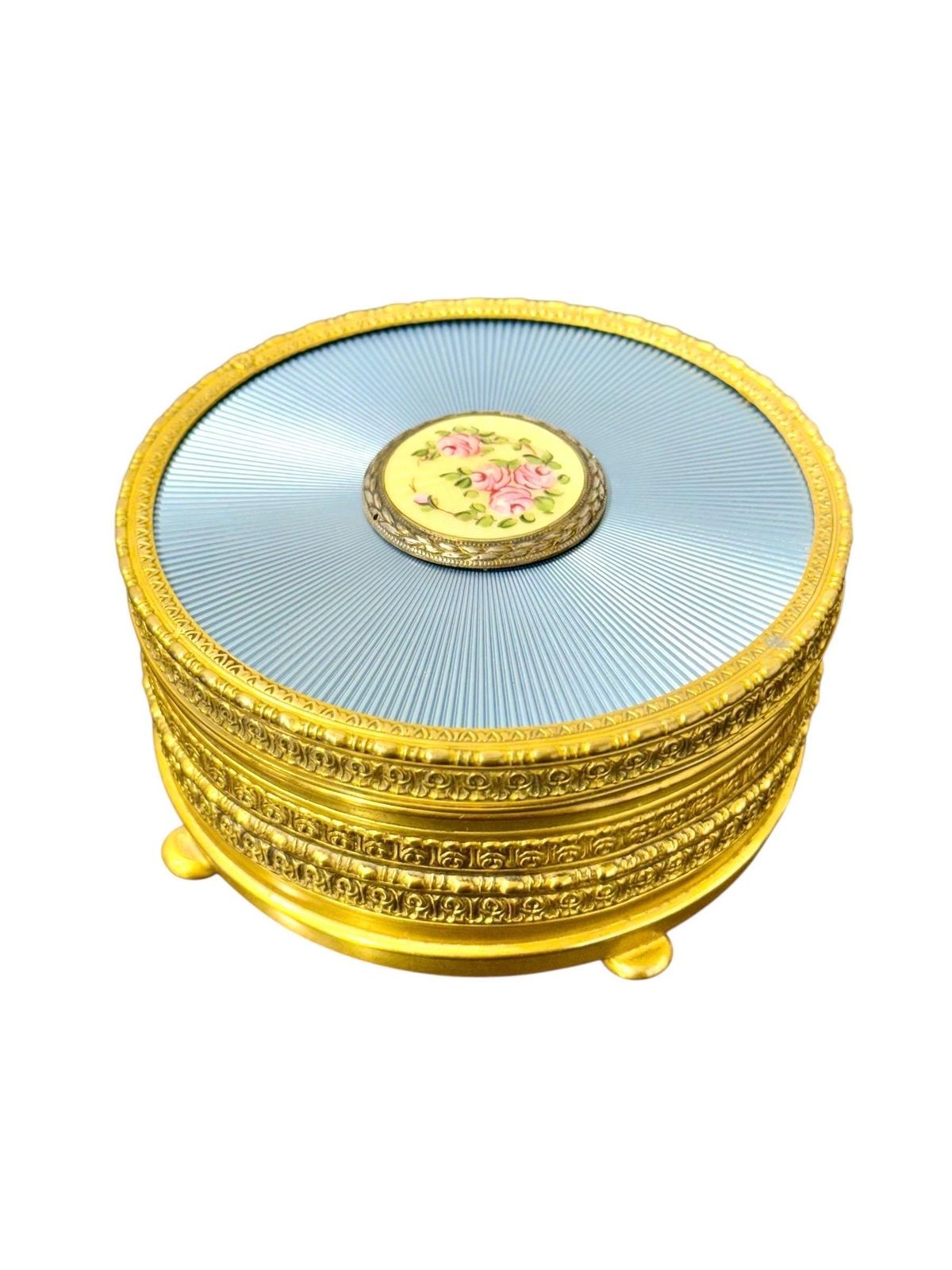 photo vintage Gilded Metal & Guilloché Enamel Jewelry Box With Hand Painted Miniature