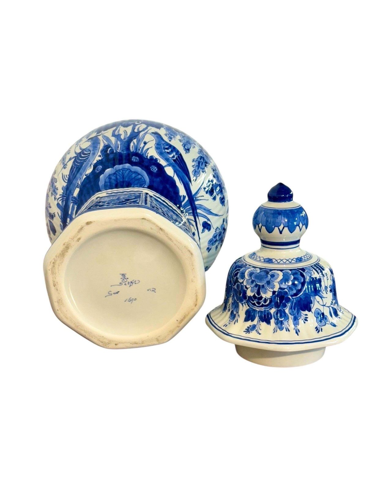 1001.0 Large Blue And White Delft Lidded Vase With Birds And Flowers photo