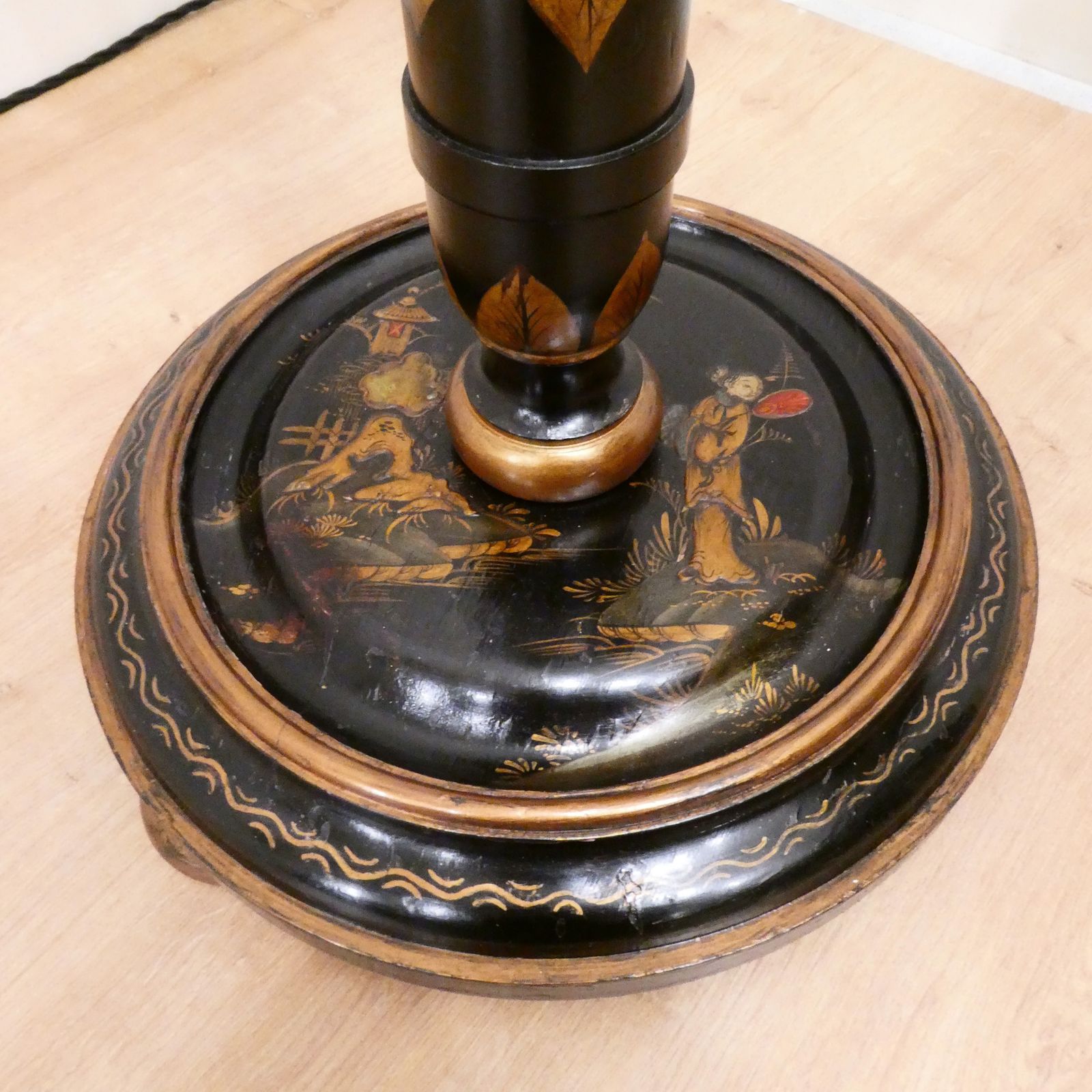 Edwardian Black Lacquered Chinoiserie Standard Floor Lamp photo furniture