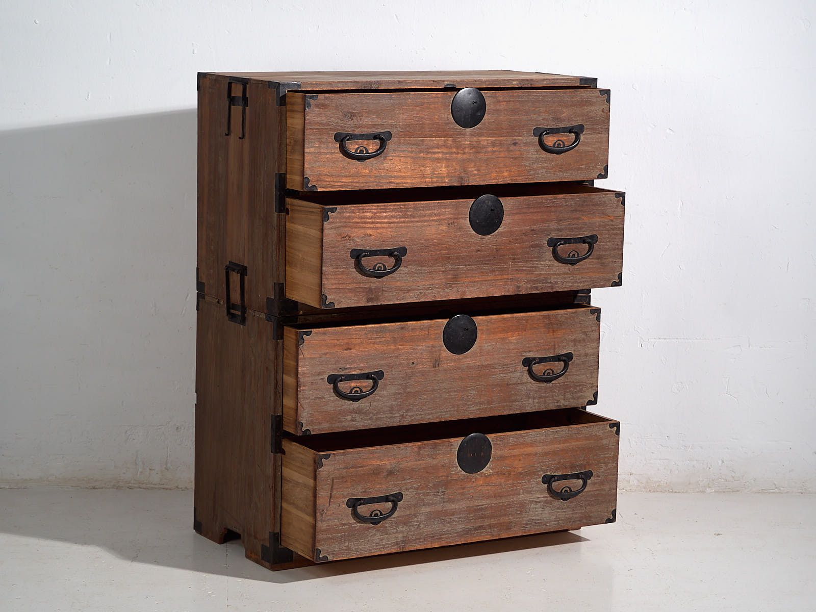 Antique Japanese Tansu Chest Of Drawers – Meiji / Taishō Period (C.1868 1926) photo for sale