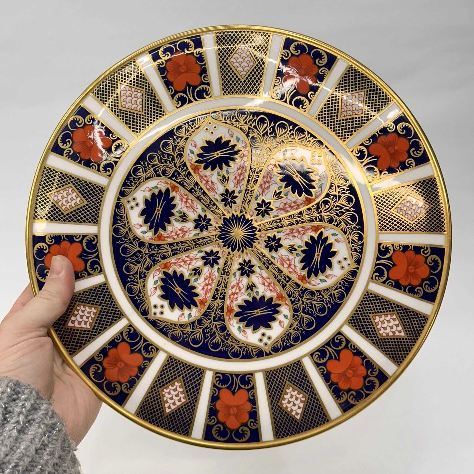 photo vinterior Royal Crown Derby Old Imari 1128 Cake Platter 11" Plate Bone China Vintage 1994