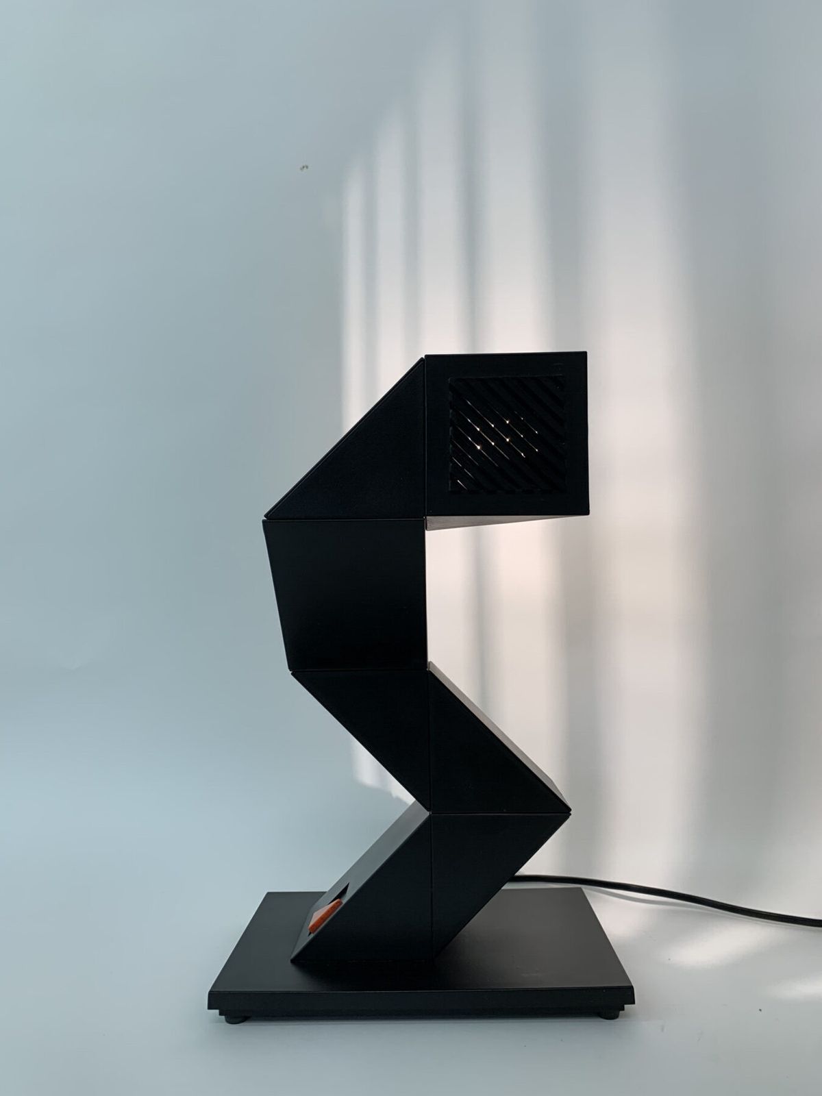 Zig Zag Bureaulamp Door Shui L.D.Chan Voor Massive, Jaren 1980 photo 350.0