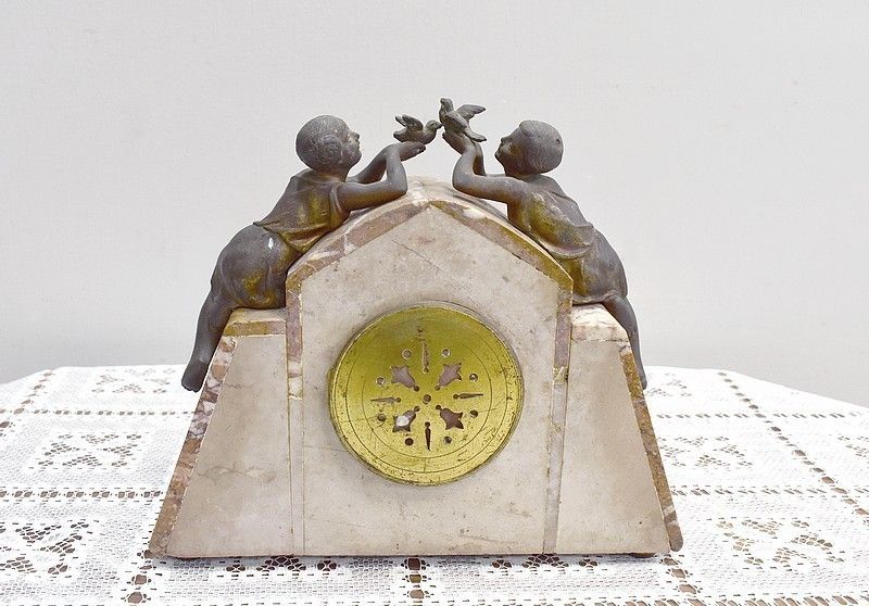Home Decor Art Deco Clock 20th Century photo