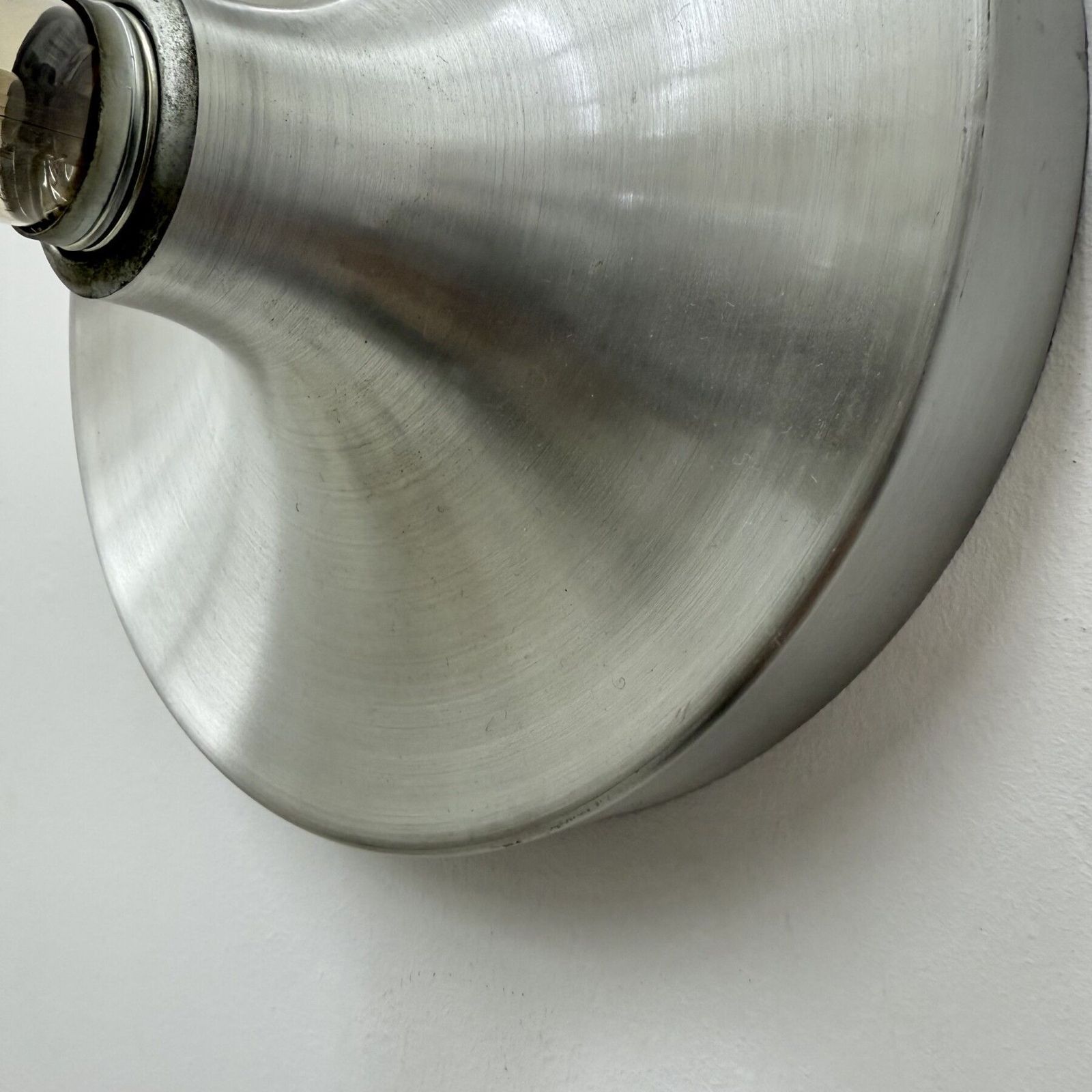 727.0 Mid Century Design Honsel Disc Lamp, Jaren 1970, Toegeschreven Aan Charlotte Perriand Voor Les Arcs photo