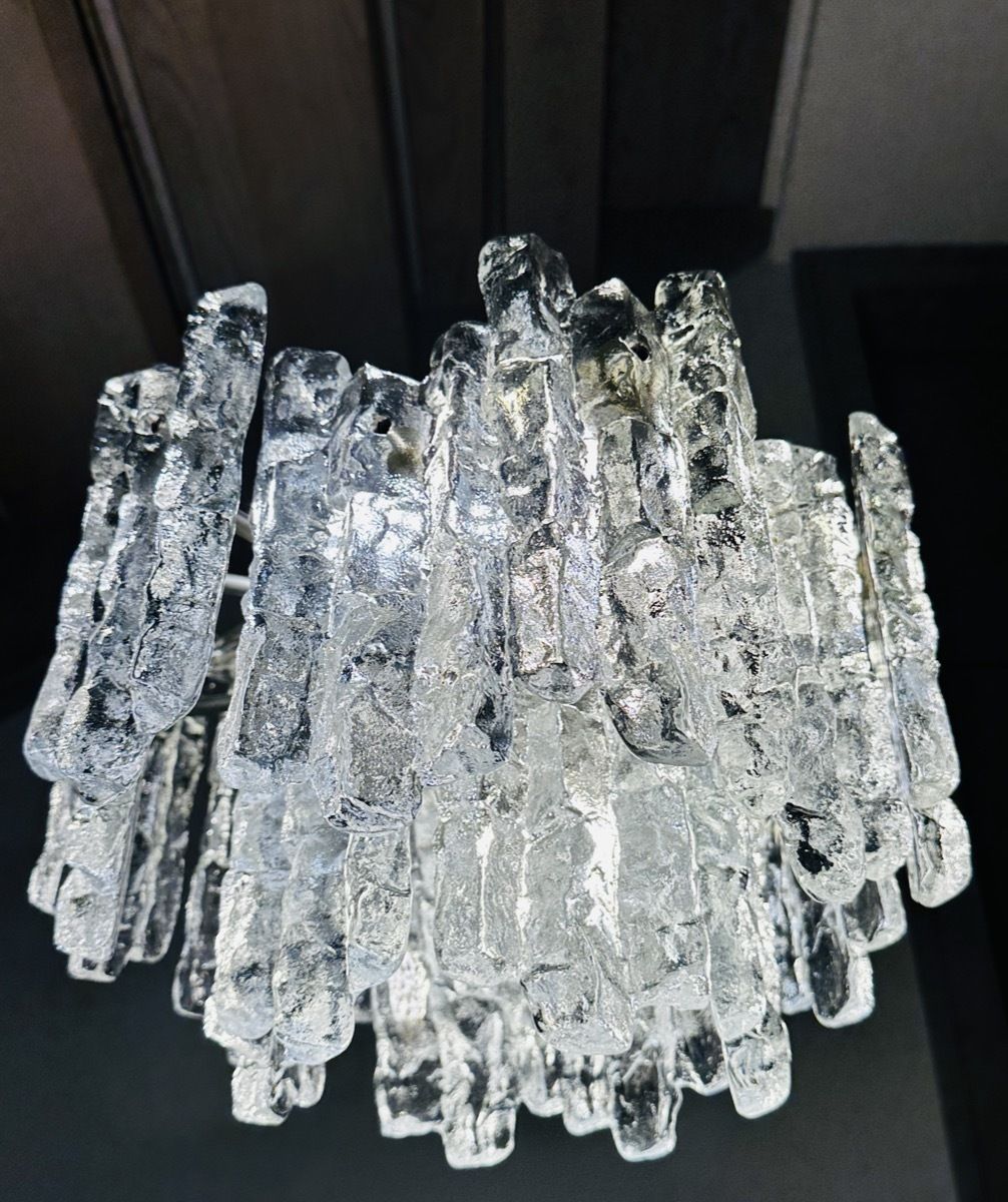 1960s Vintage Austrian Kalmar Franken Ag Two Tiered Iced Murano Glass Chandelier photo vinterior