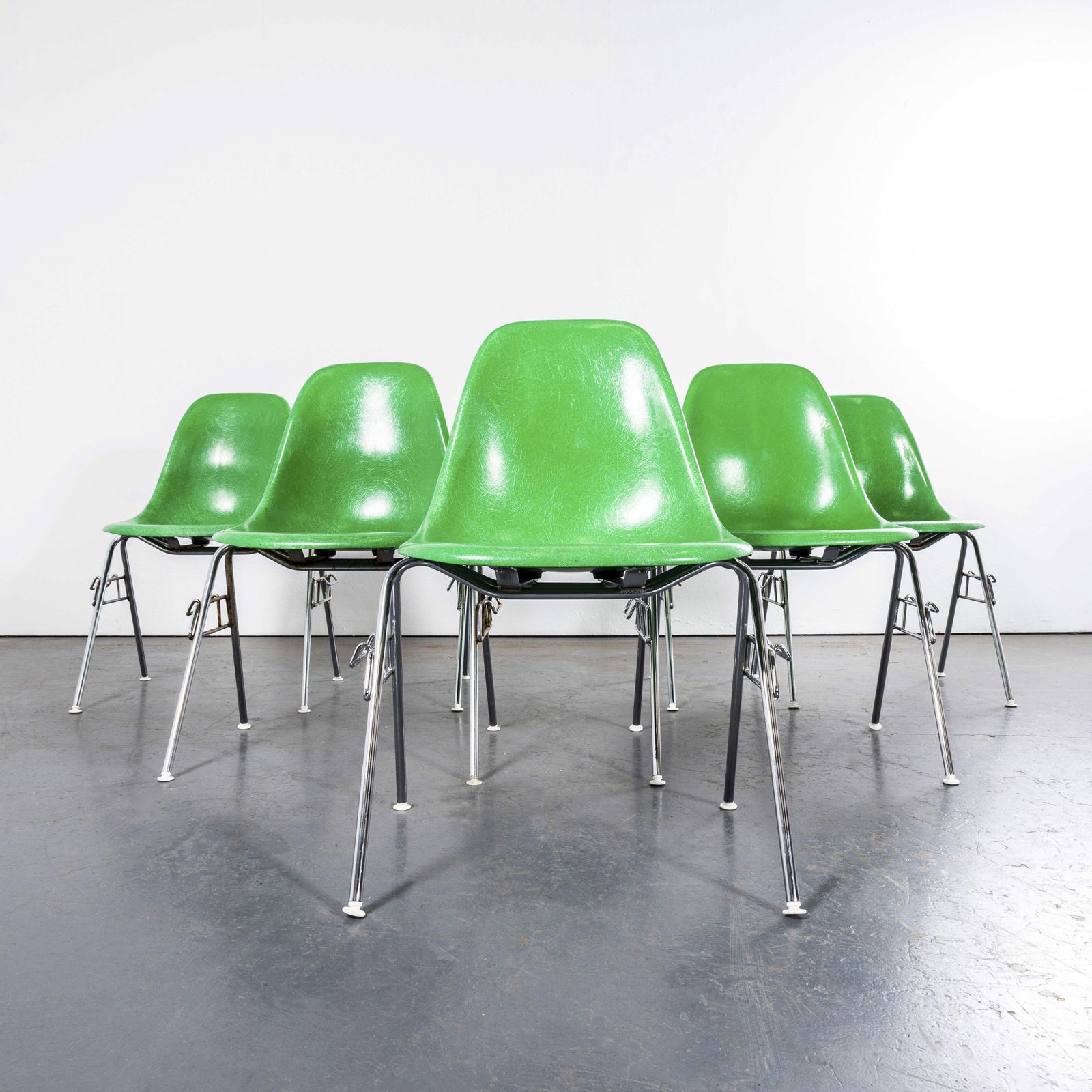 1960's Original Eames Dss Stacking Vivid Green Fibreglass Dining Chair   Set Of Six photo Furniture