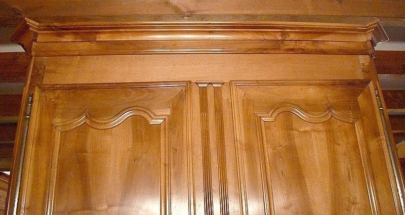Louis XV Cabinet In Blond Walnut, 19th Century photo for sale
