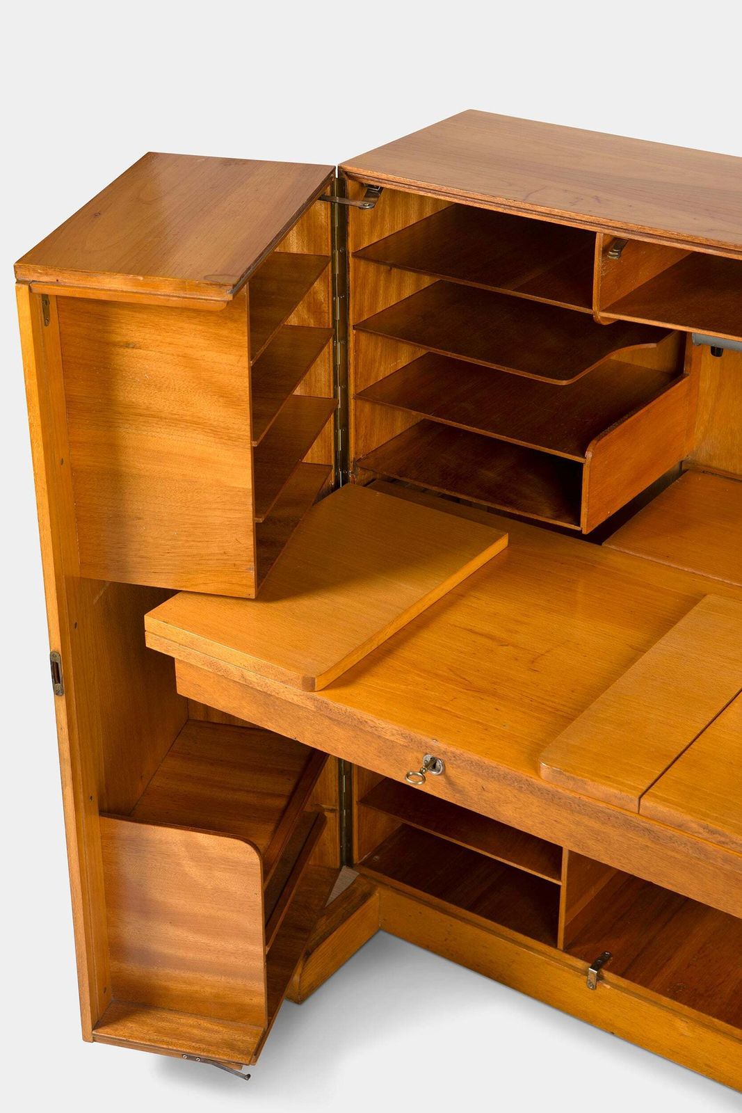 Mummenthaler & Meier, “Magic Box” Secretary Desk, Pag Basel, Switzerland, 1940s photo vinterior
