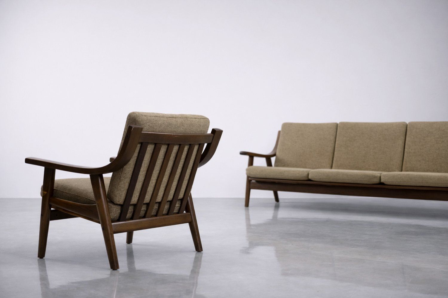 Vintage Mid Century Scandinavian Modern 3 Zitsbank & Fauteuil Van Hans J. Wegner Voor Getama, Jaren 1960, Set Van 2 photo 7933.0