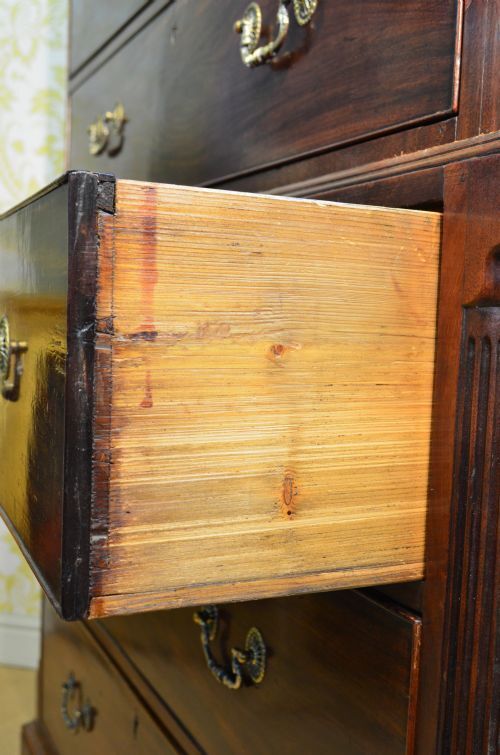 photo buy Beautiful George III Mahogany Chest On Chest