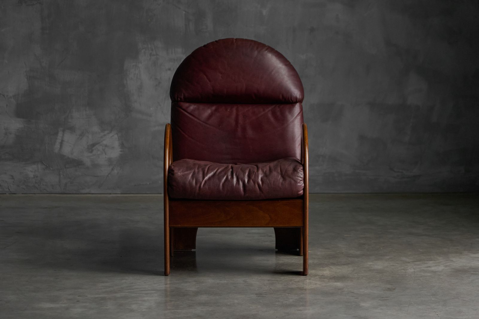 photo for sale Gae Aulenti Arcata Easy Chair In Walnut And Burgundy Leather, 1960s