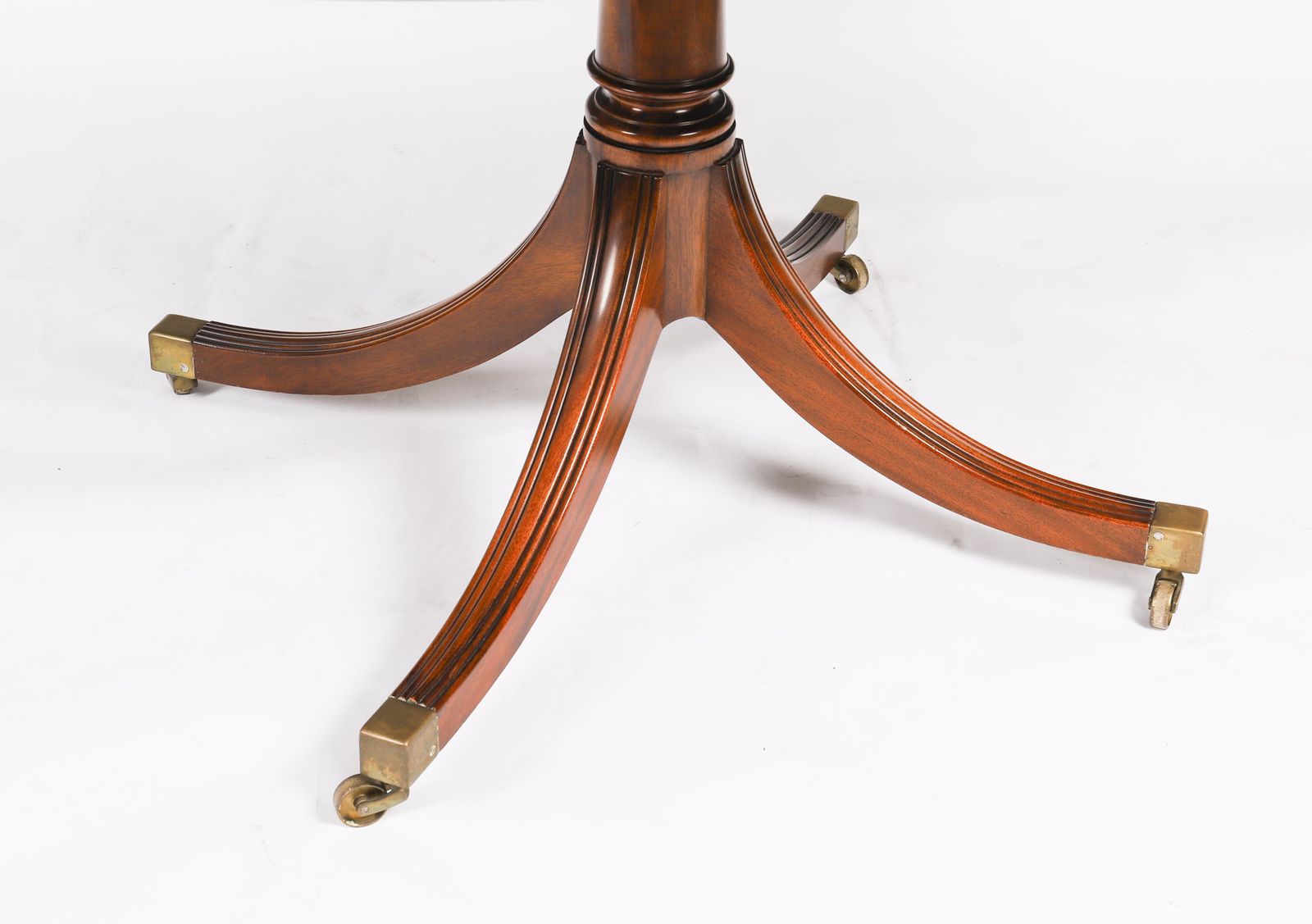 photo vinterior William Tillman Oval Regency Revival Dining Table Set 20th C