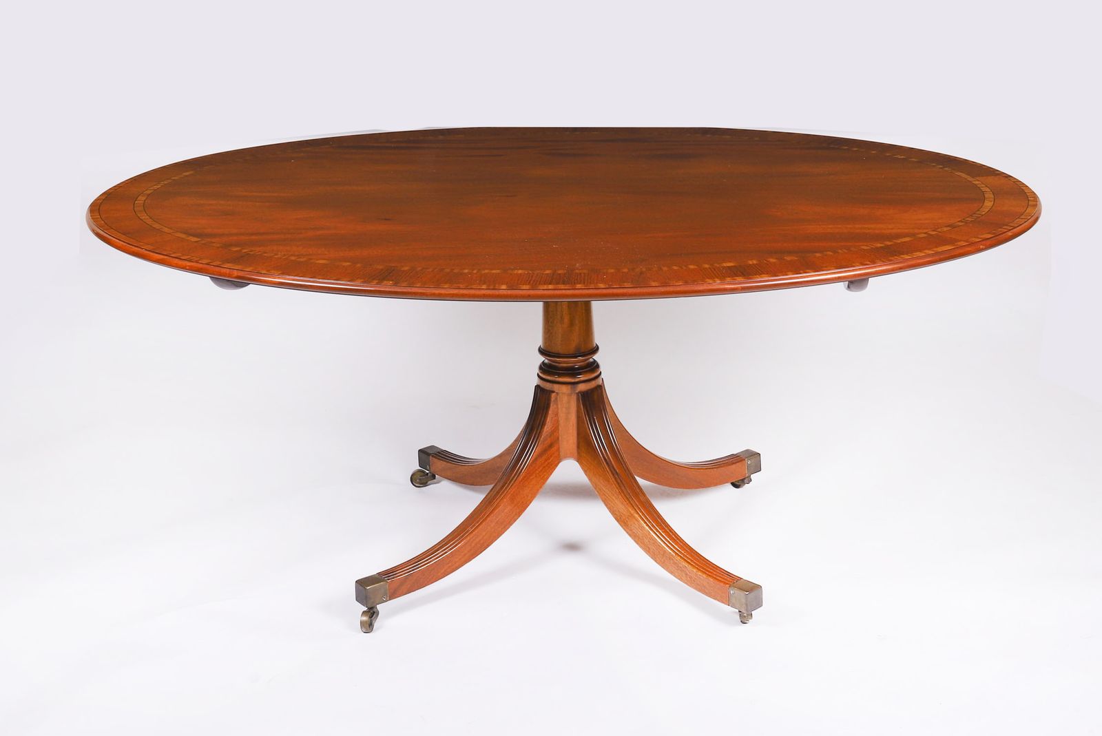 Vintage Oval Mahogany Tilt Top  Dining Table By William Tillman 20th Century photo for sale